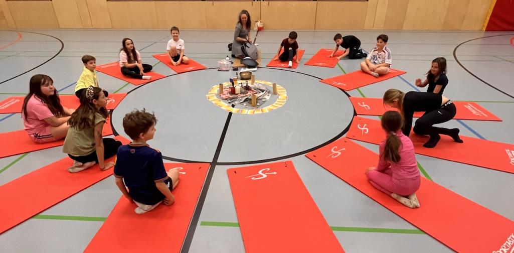 Kinder Yoga